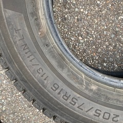 キャンター205/75R16 4本 スタッドレス バリ山 WINTER MAXX LV01 2Tトラック ダンプ デュトロ エルフの画像