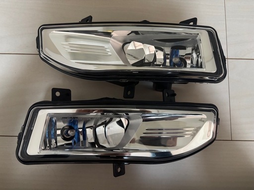 セレナ.エクストレイル.ノート.リーフ C27/T32/E12/ZE1 純正 左右