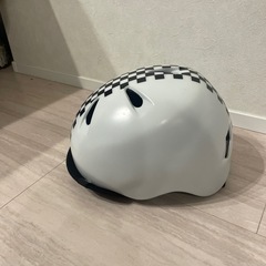 bern白色ヘルメット(s.mサイズ)の画像