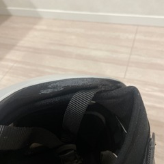 bern白色ヘルメット(s.mサイズ)の画像