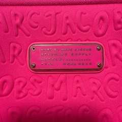 MARC BY MARC JACOBS ピンクノートPCケースの画像