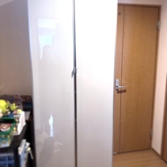 【IKEA  BILLY  扉付き】壁面収納 棚 本棚の画像