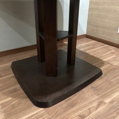 ダイニングテーブルの画像