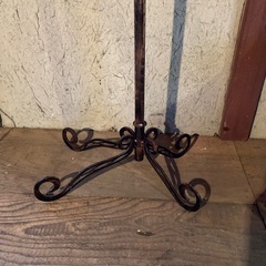 アンティーク調　ハンガーポールの画像