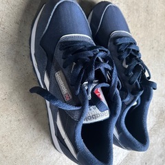 REEBOK靴34.5の画像