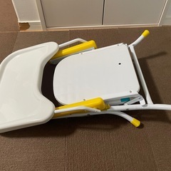 ハイローチェアとベビー用椅子のセット売りですの画像