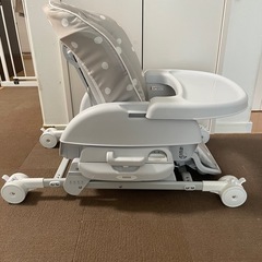 ハイローチェアとベビー用椅子のセット売りですの画像