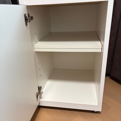 コロ付き棚　引き戸の画像