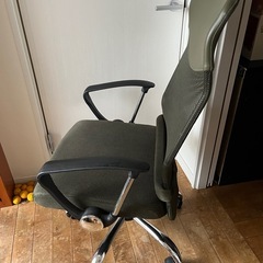 オフィスチェアの画像