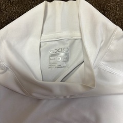 EXIO  白のアンダーシャツ（メンズ）の画像