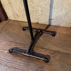 アンティーク調　ハンガーポールの画像