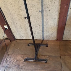 アンティーク調　ハンガーポールの画像