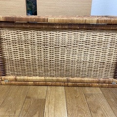 【東京　板橋区引取り】カゴの物入れの画像