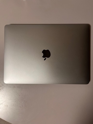 MacBook Air 13インチ 2020 / Intel Core i5 / メモリ8GB / Retina / 充放電136回