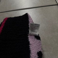 ポンポン付きキティーちゃんの帽子の画像