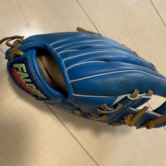 中古左利き用子供グローブの画像