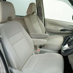 日産　セレナ 　Ｘ　入庫しました！！の画像