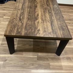 こたつテーブルの画像