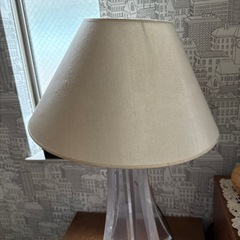 エッフェルタワー風アクリルフロアスタンドの画像