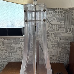 エッフェルタワー風アクリルフロアスタンドの画像