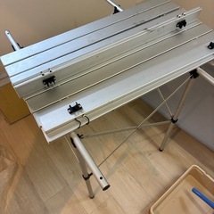 アウトドア用 折り畳みテーブル2点まとめて／無料の画像