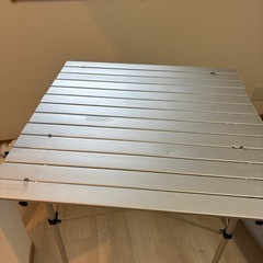 アウトドア用 折り畳みテーブル2点まとめて／無料の画像