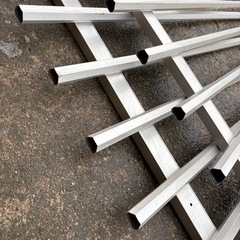 アルミサッシ　面格子　たて型　窓柵　2枚の画像