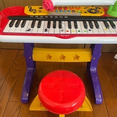 キッズキーボード　椅子付きの画像