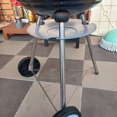 丸形バーベキューグリル　蓋付きの画像