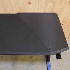 【ナム妹12/21】≪zyt2651ジ≫ ゲーミングデスク 黒青 幅140cm 奥行60cm 高さ70cm ブラック/ブルー/PC机/パソコンデスク/学習机/中古家具/リユースストレージ仙台 071220-01の画像