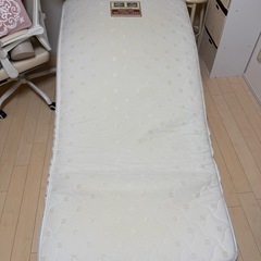 シングルベッド(マットレスセットです
)の画像