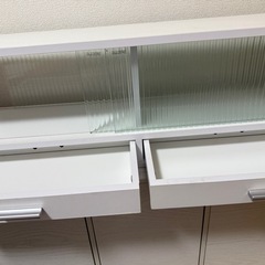 両側から開く収納の画像