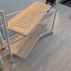 【山善 押入れ(クローゼット) 収納ラック】幅26×奥行75×高さ 64.5cm ストッパー付きキャスターの画像