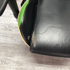 中古　使用感あり　ゲーミングチェアの画像
