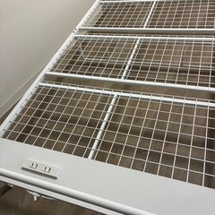 ベッドフレームの画像