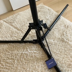 Yongnuo YN-600 LEDビデオライト カメラ&ビデオカメラ用 単体17000円セットなら三脚つきの画像