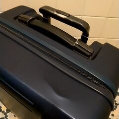■スーツケース　キャリーケース■鍵２個付き■チャック、タイヤ正常動作■【０円】【非対面】【無評価】限定■の画像