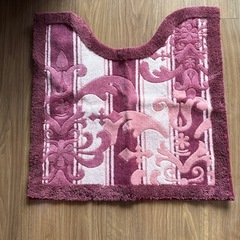 トイレマット、蓋カバー、スリッパの画像