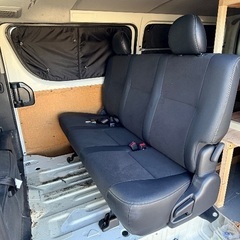 ★ハイエース★セカンドシート★2列目シート★DX用にどうぞ。の画像