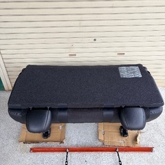 ★ハイエース★セカンドシート★2列目シート★DX用にどうぞ。の画像