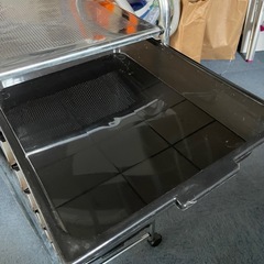 差し上げます　引き出し棚の画像