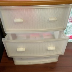 3段ボックスの画像