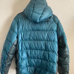 モンベル　ダウンジャケット　XLの画像