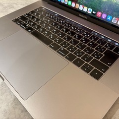 MacBook Pro 2018 15inch　の画像