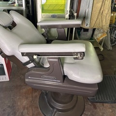 格安！早い者勝ち！動作確認済！配送可！パイオニア理容椅子　レトロの画像