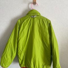 【mont-bell】リバーシブル ダウンジャケット 120｜軽量・高保温｜キッズの画像