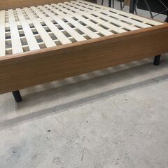 リサイクルショップどりーむ天保山店　No5408 セミダブルベッドフレーム　GRANZ　グランツ　セミダブルサイズ　すのこ　コンセント付きの画像