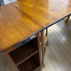 折り畳みワゴンテーブルの画像