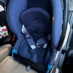 チャイルドシート　乗せたまま持ち運べますの画像