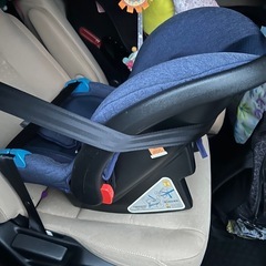 チャイルドシート　乗せたまま持ち運べますの画像